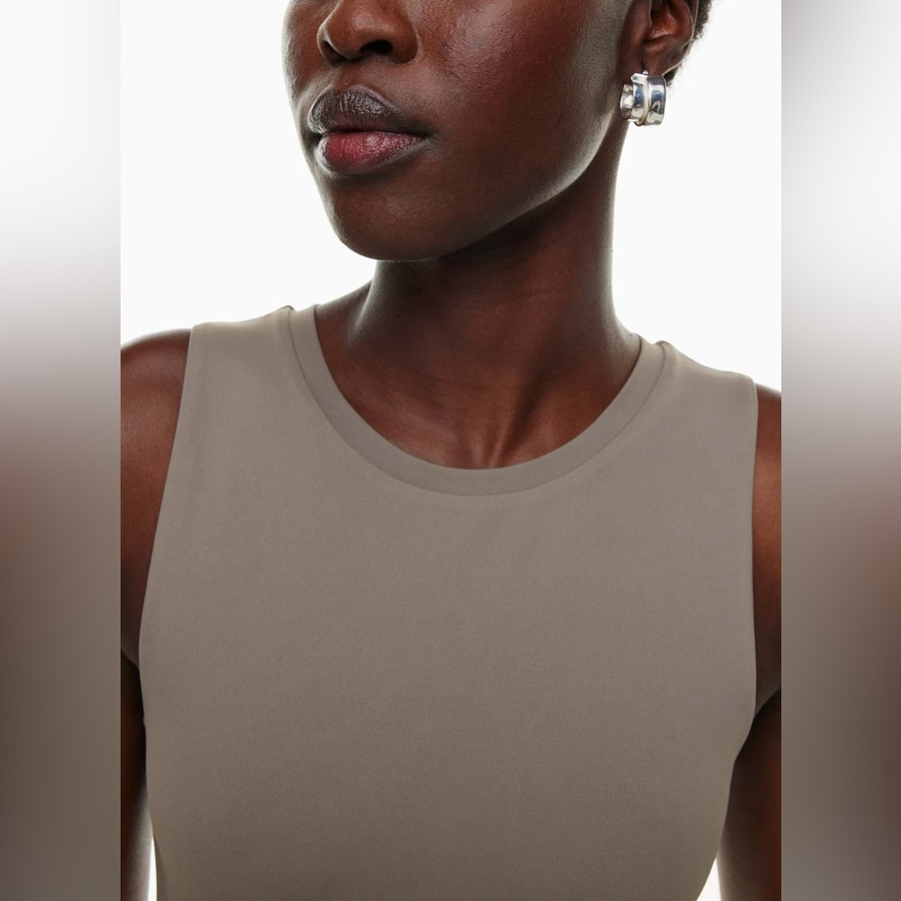 Aritzia Original Contour Crew Tank Bodysuit - Taupe Grey - Large - Picture 3 of 8